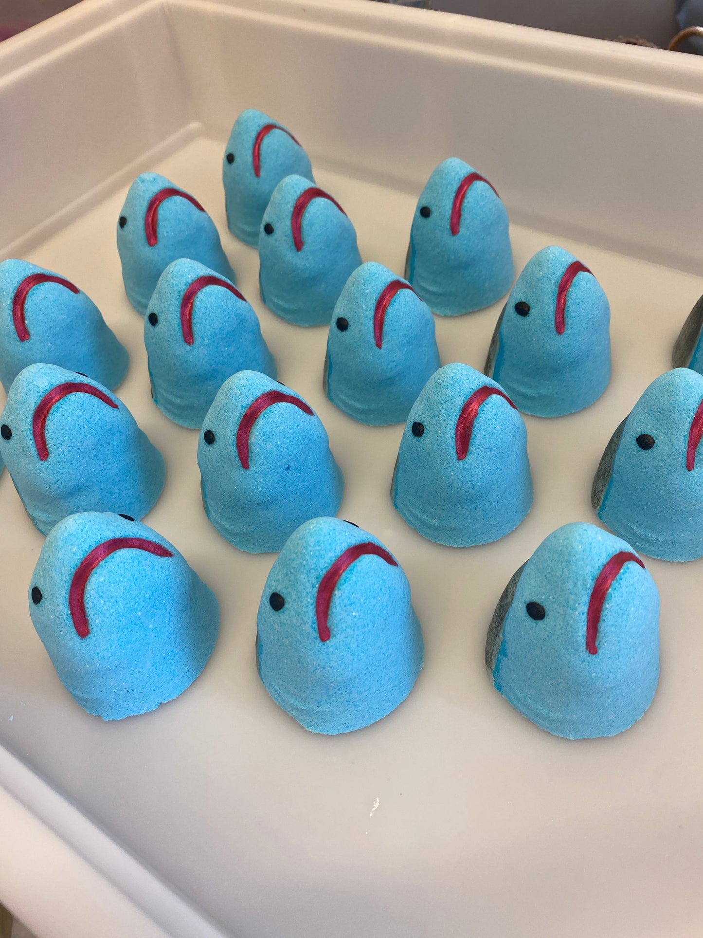 Shark Attack Bath Bomb With Hidden Red Embeds